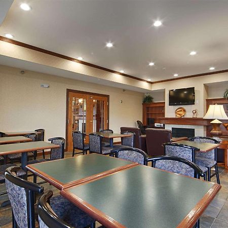 Heritage Hotel And Suites Dickinson Esterno foto