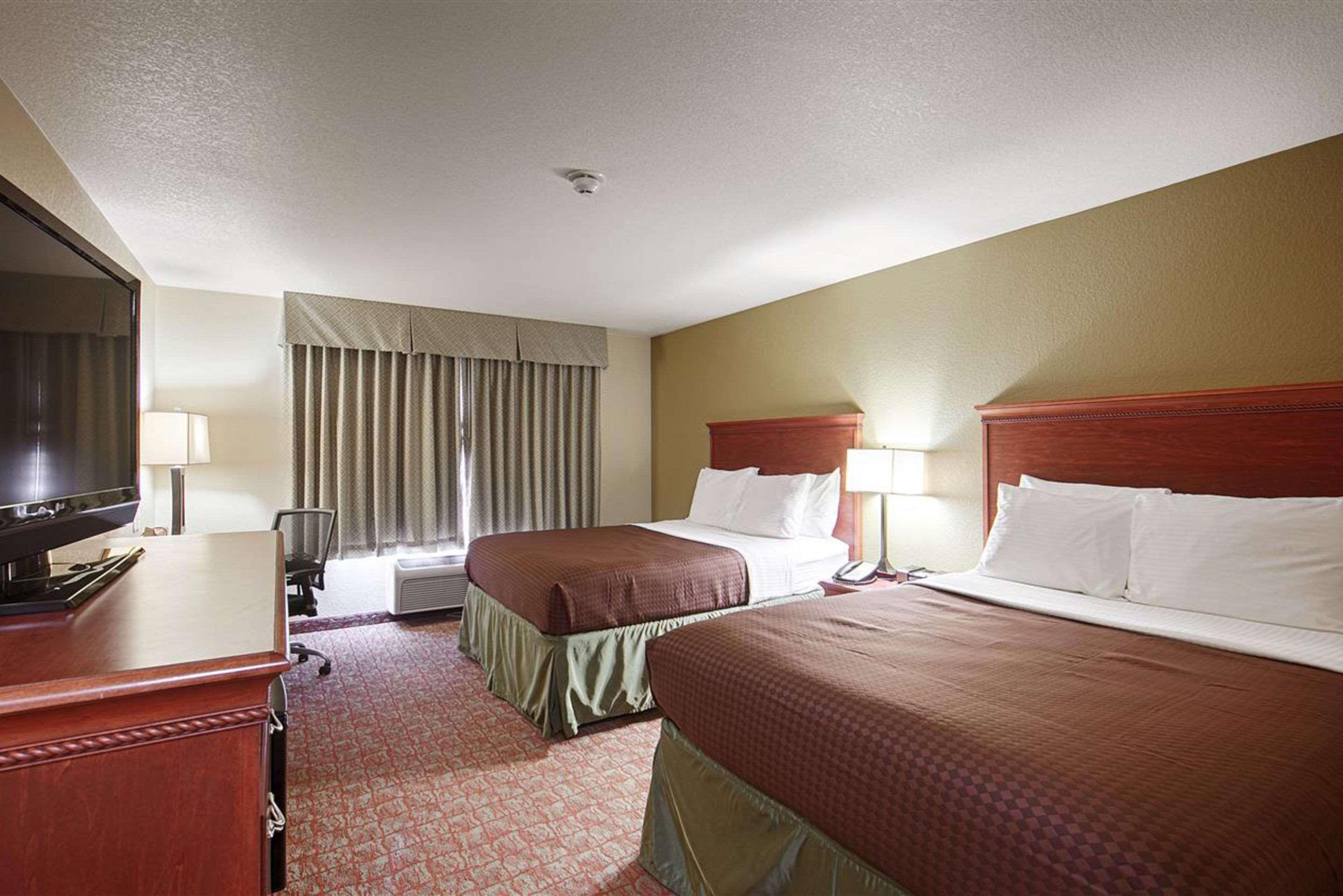 Heritage Hotel And Suites Dickinson Esterno foto