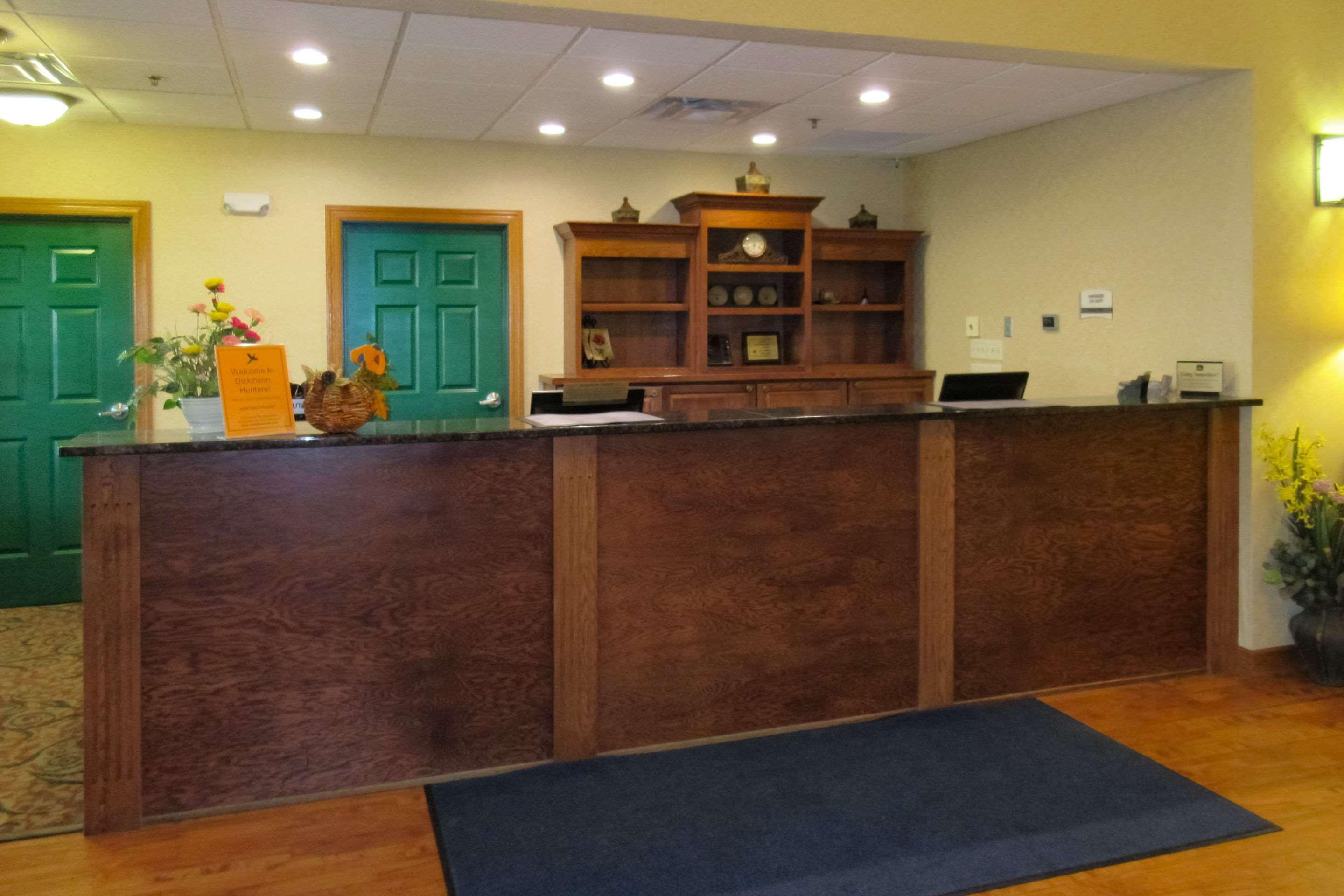 Heritage Hotel And Suites Dickinson Esterno foto