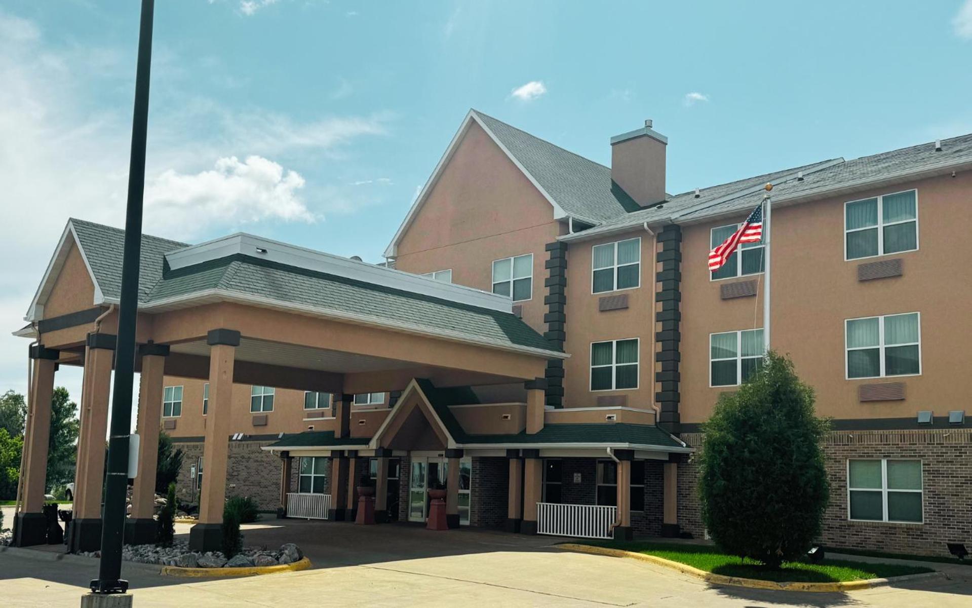 Heritage Hotel And Suites Dickinson Esterno foto