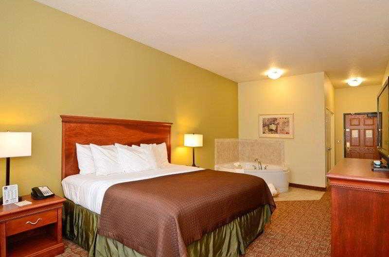 Heritage Hotel And Suites Dickinson Esterno foto